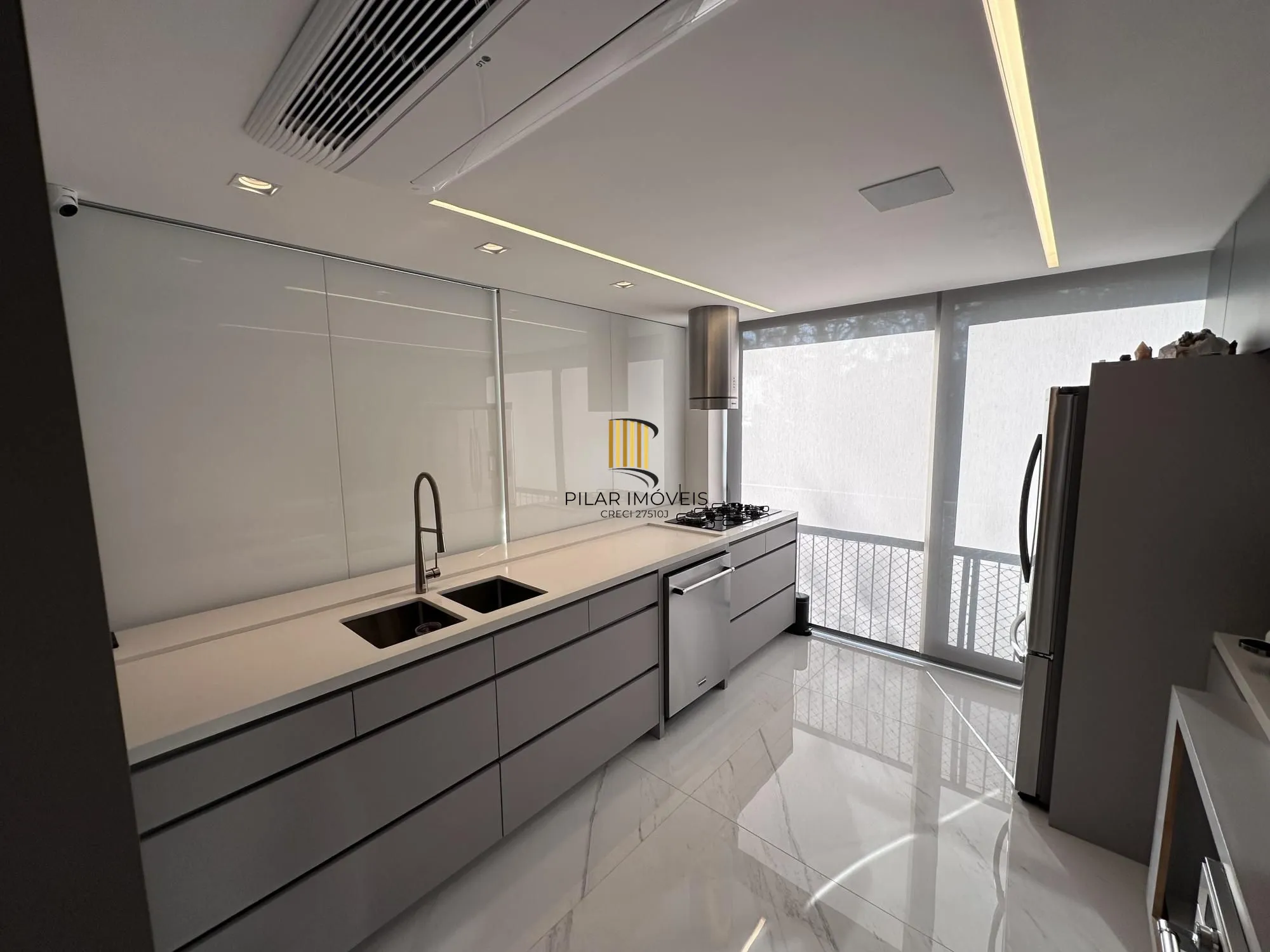 Casa em condomínio de alto padrão a venda no bairro Vila Conceição