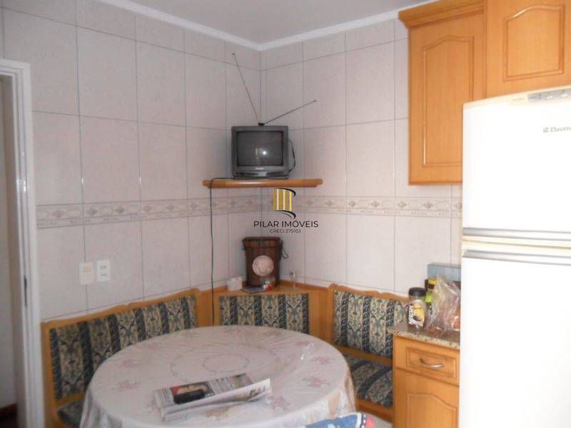Casa para Venda - 348m², 3 dormitórios, sendo 1 suites, 2 vagas - Medianeira