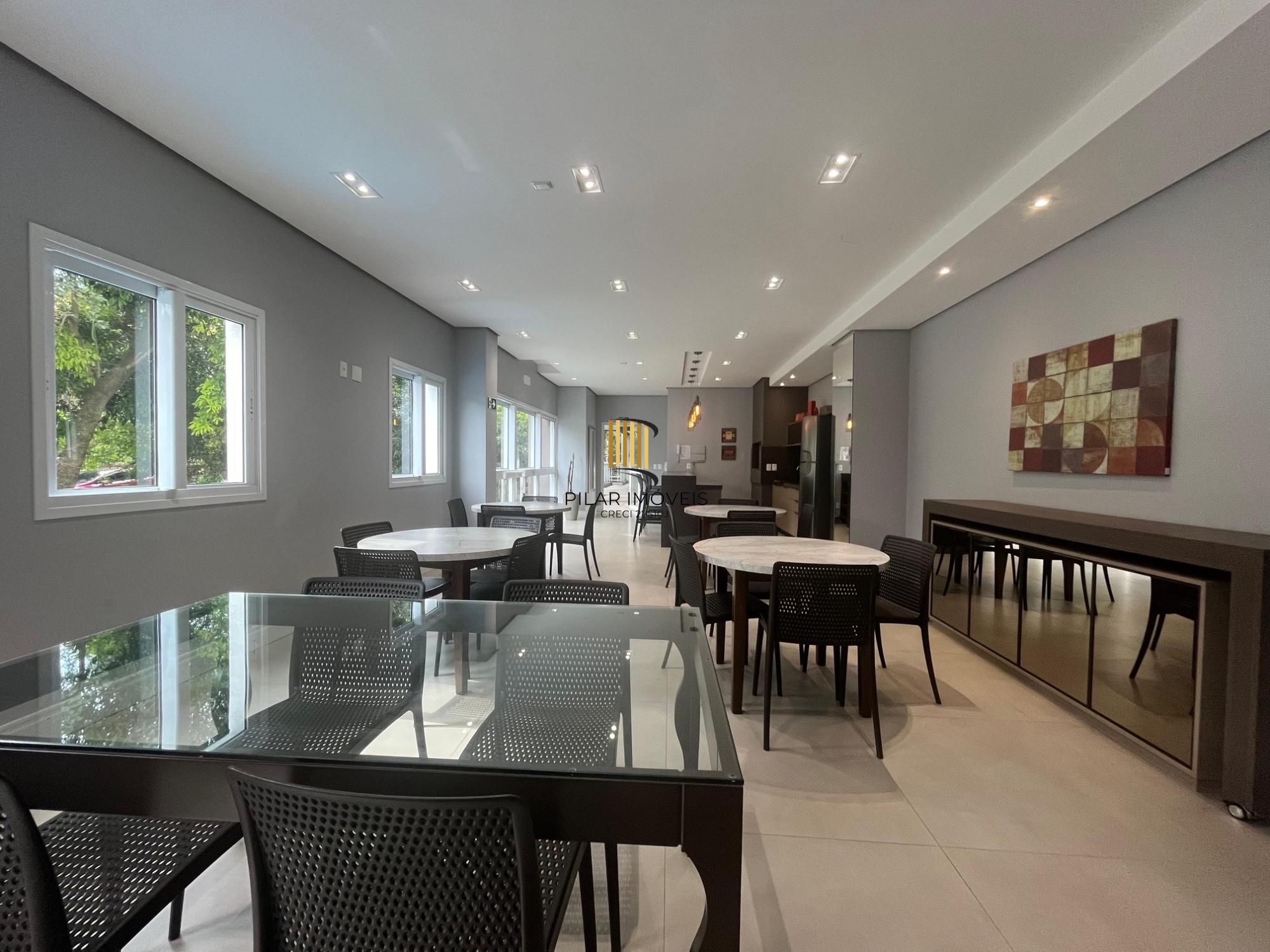 Apartamento 2 dormitórios no bairro Santo Antônio