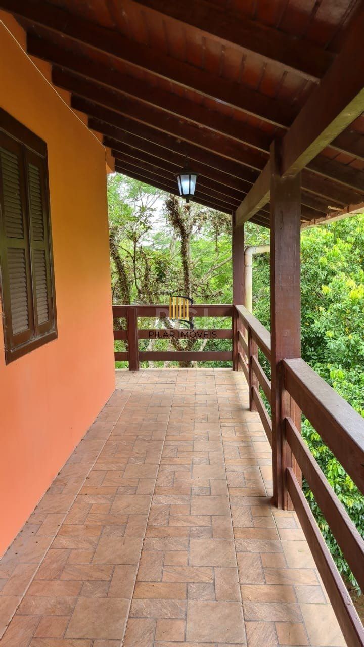 Sobrado para Venda - 200m², 3 dormitórios, sendo 1 suites, 3 vagas - Belém Novo