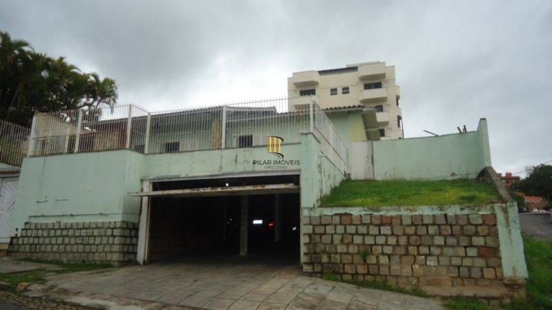 Casa para Venda - 400m², 4 dormitórios, sendo 1 suites, 4 vagas - Jardim Sabará