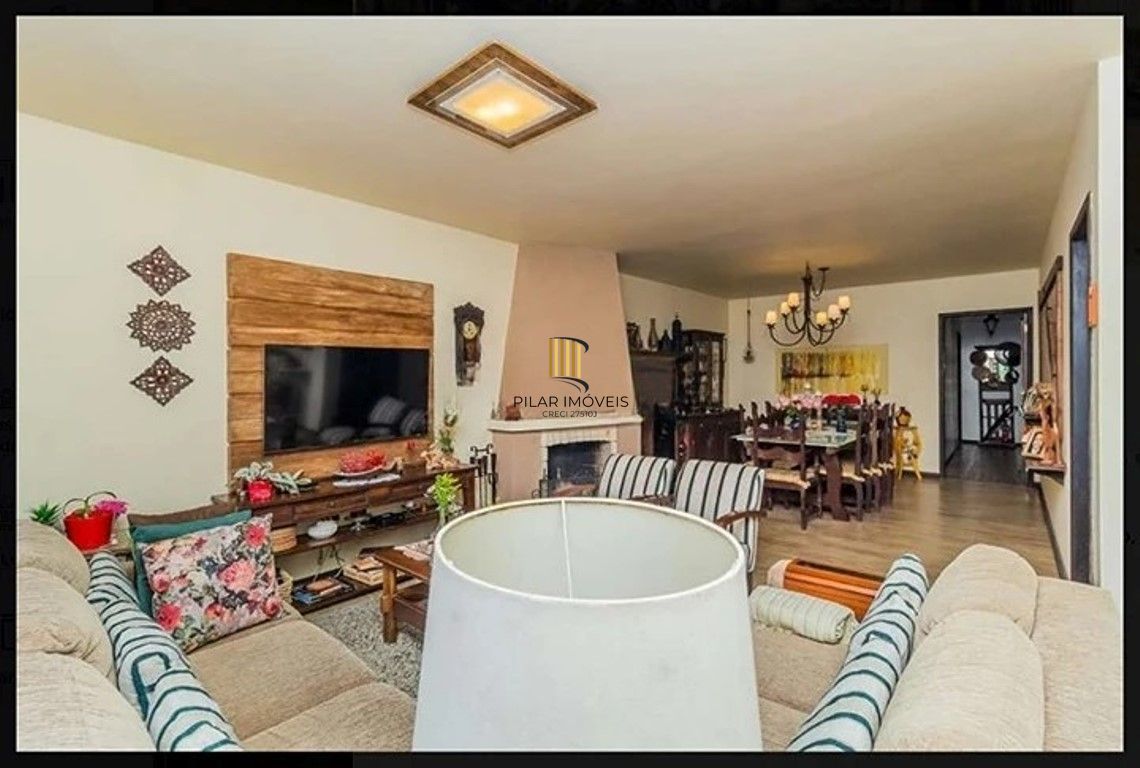 Casa 3 dormitórios no bairro Espírito Santo