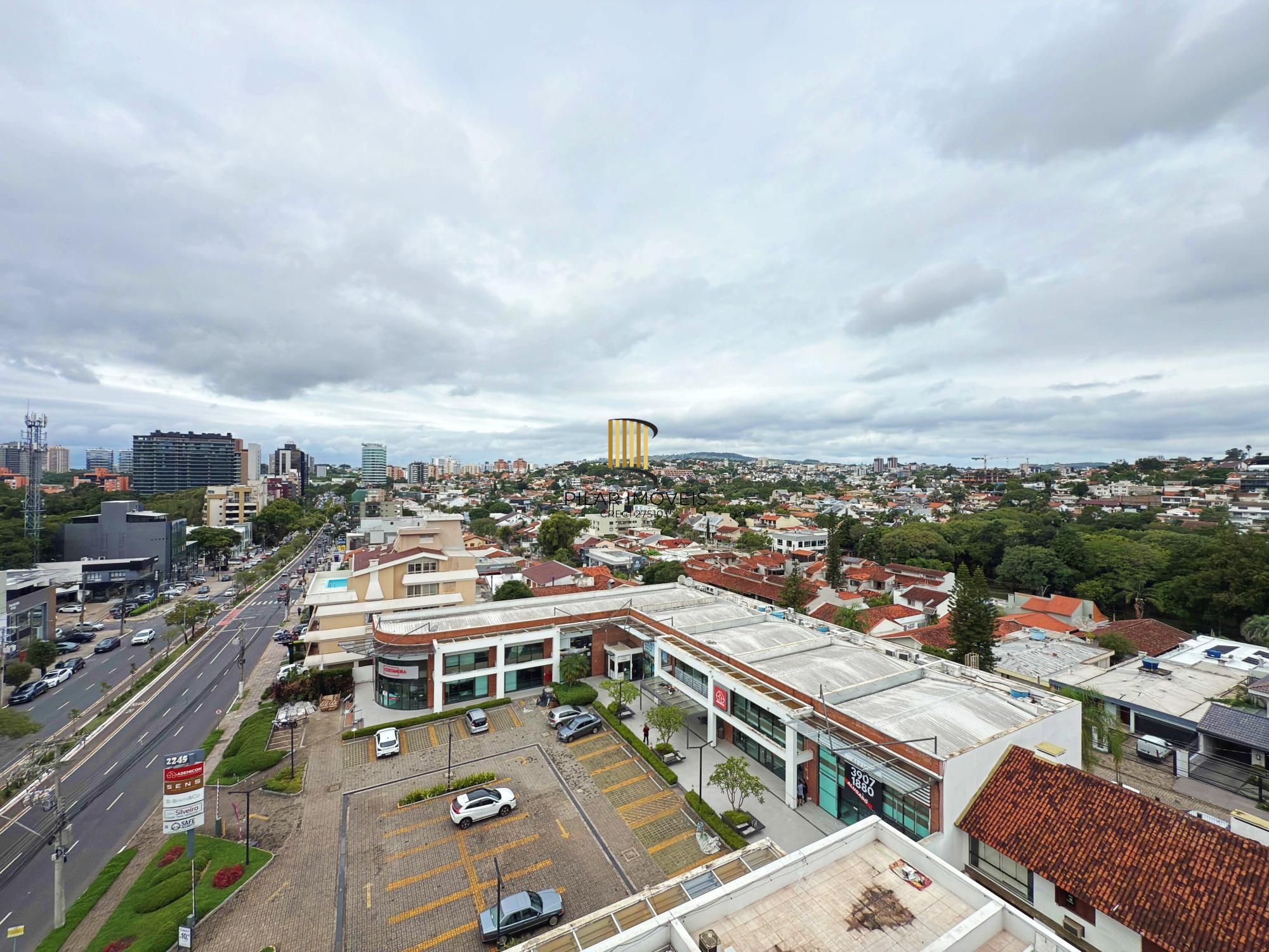 Cobertura na Av. Nilo Peçanha próximo ao Shopping Iguatemi com 3 dormitórios