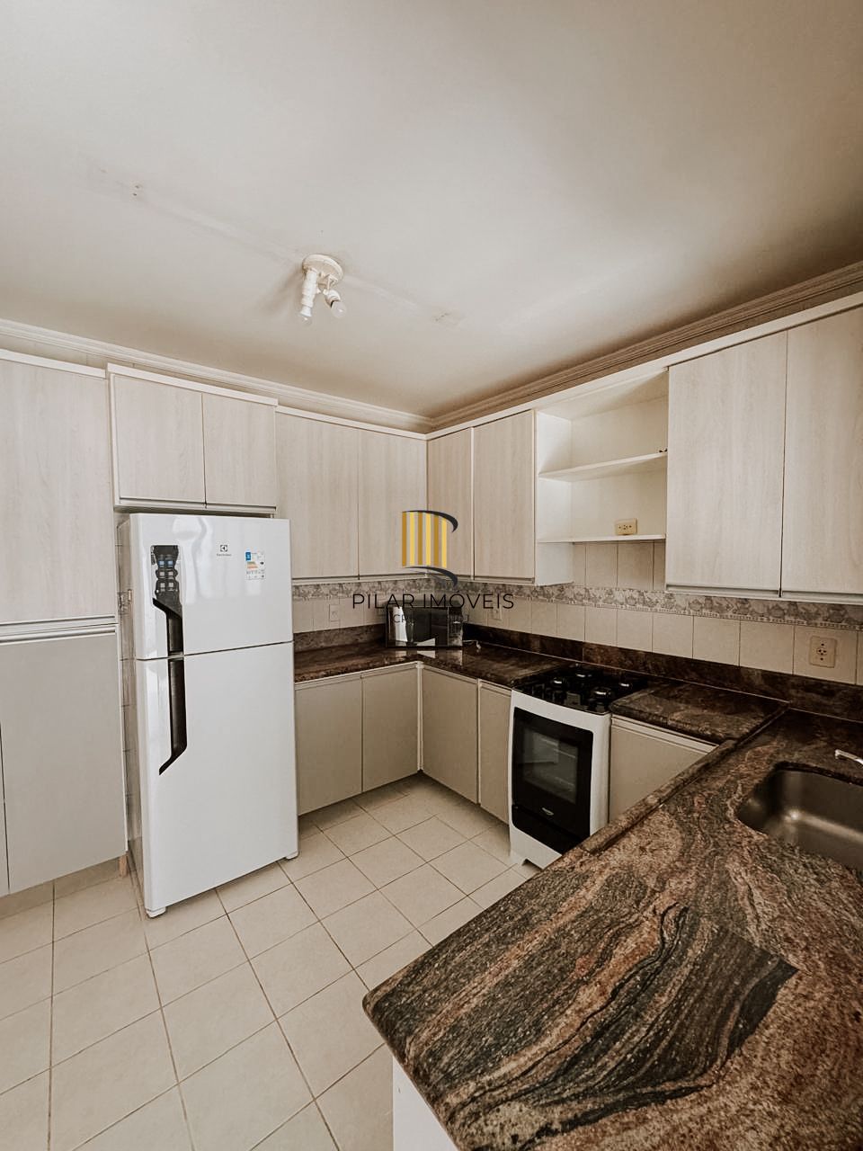 Casa de Condomínio 3 dormitórios no bairro Guarujá