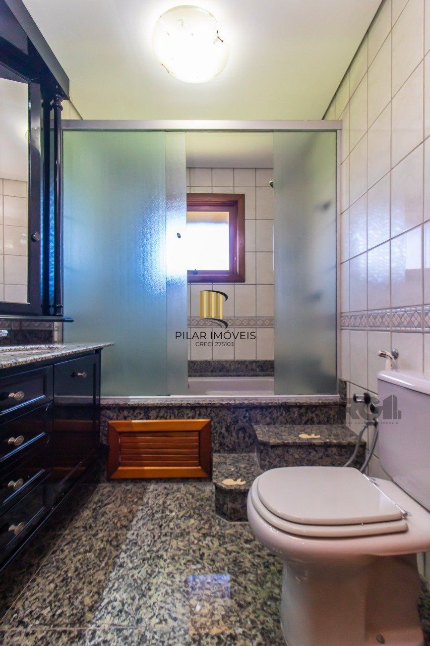 Casa de Condomínio 3 dormitórios no bairro Menino Deus