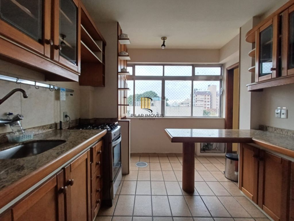 Apartamento a venda no bairro Menino Deus com 2 dormitórios
