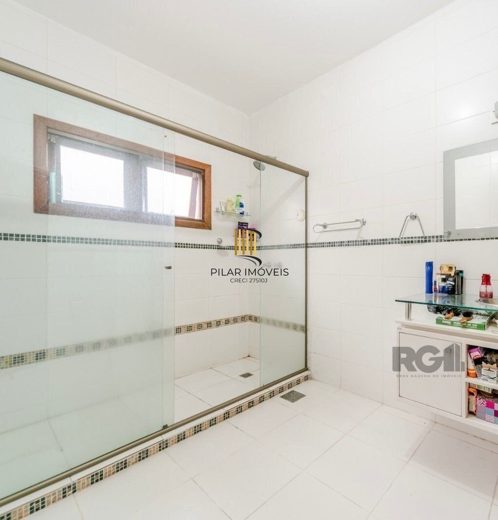 Casa 3 dormitórios no bairro Tristeza