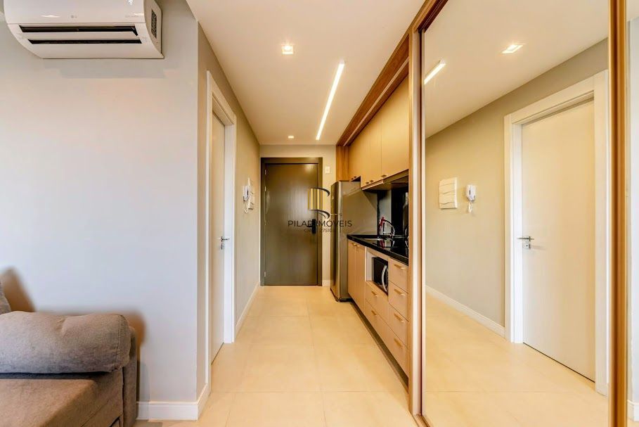 Loft no Condomínio Carlos Gomes Square no bairro Três Figueiras