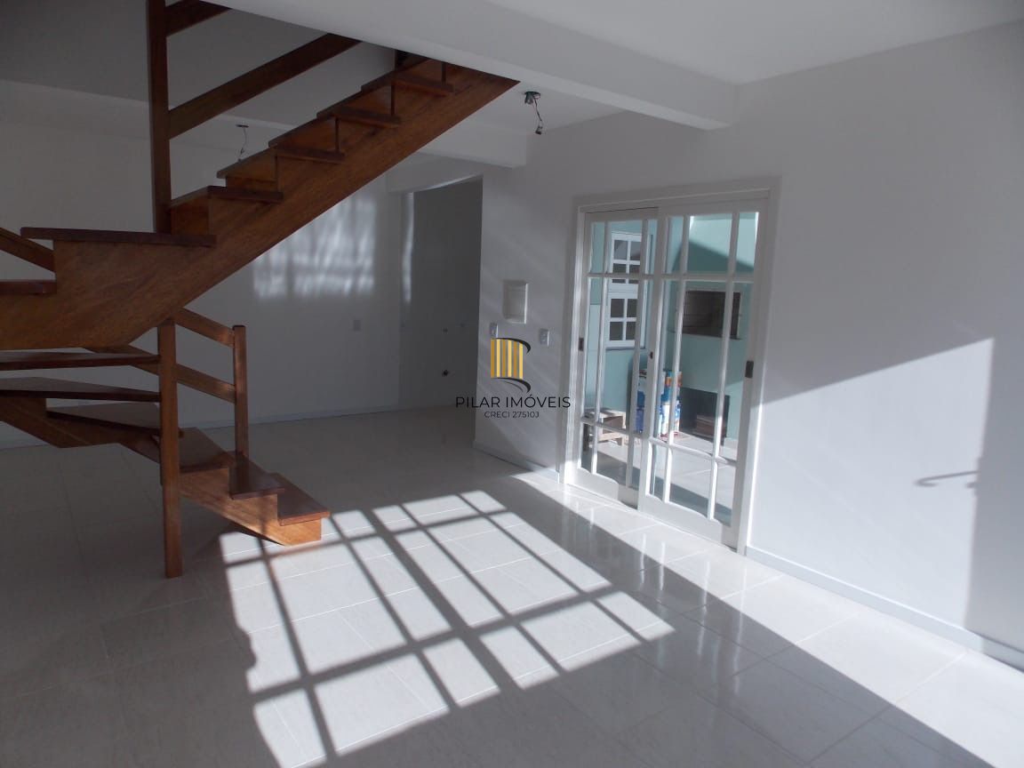 Casa de Condomínio 2 dormitórios no bairro Campo Novo