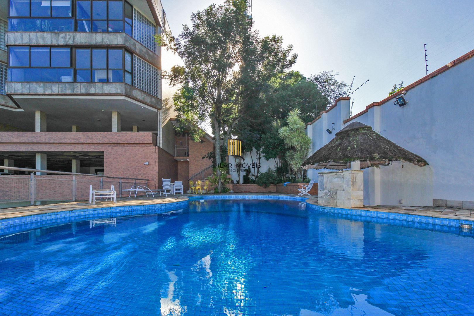 Apartamento alto padrão , 3 suítes, 3 vagas garagem, depósito, bairro Cristal