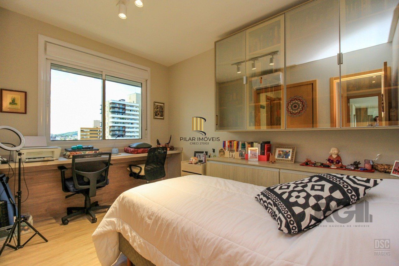 Apartamento 3 dormitórios no bairro Petrópolis