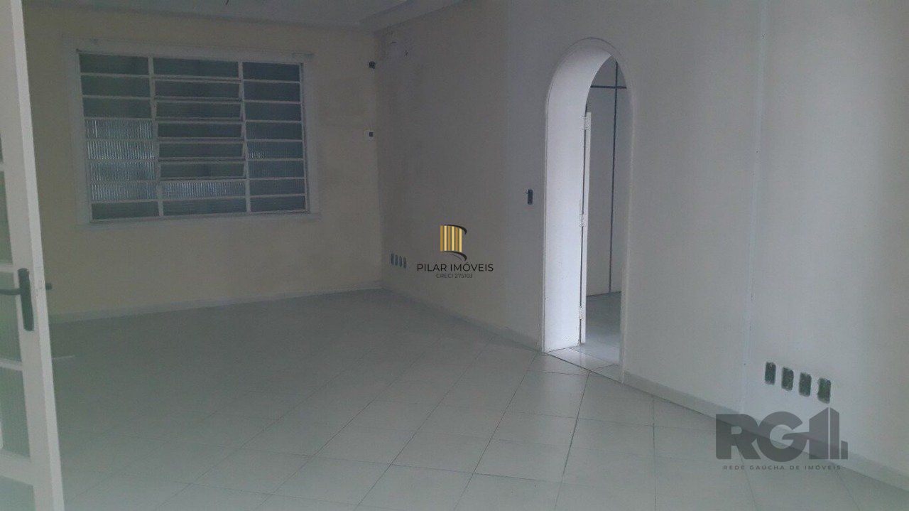 Casa 5 dormitórios no bairro Cavalhada