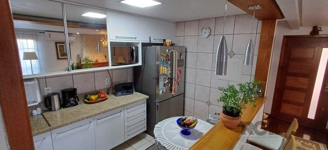 Casa de Condomínio 3 dormitórios no bairro Tristeza