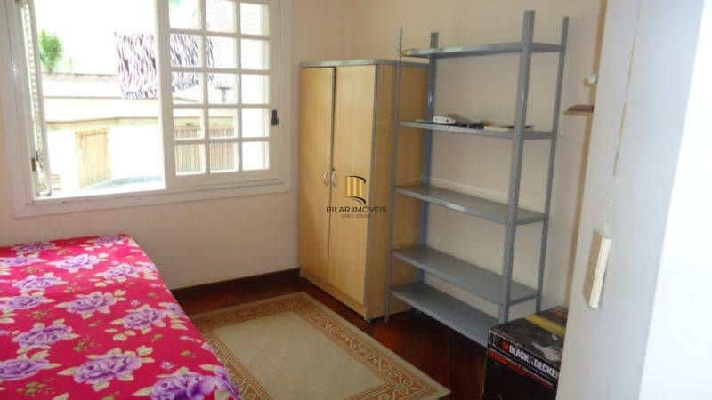 Casa para Venda - 400m², 4 dormitórios, sendo 1 suites, 4 vagas - Jardim Sabará
