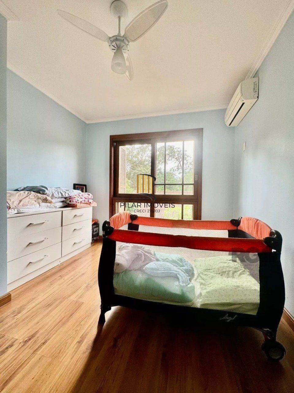 Casa 3 dormitórios no bairro Ipanema