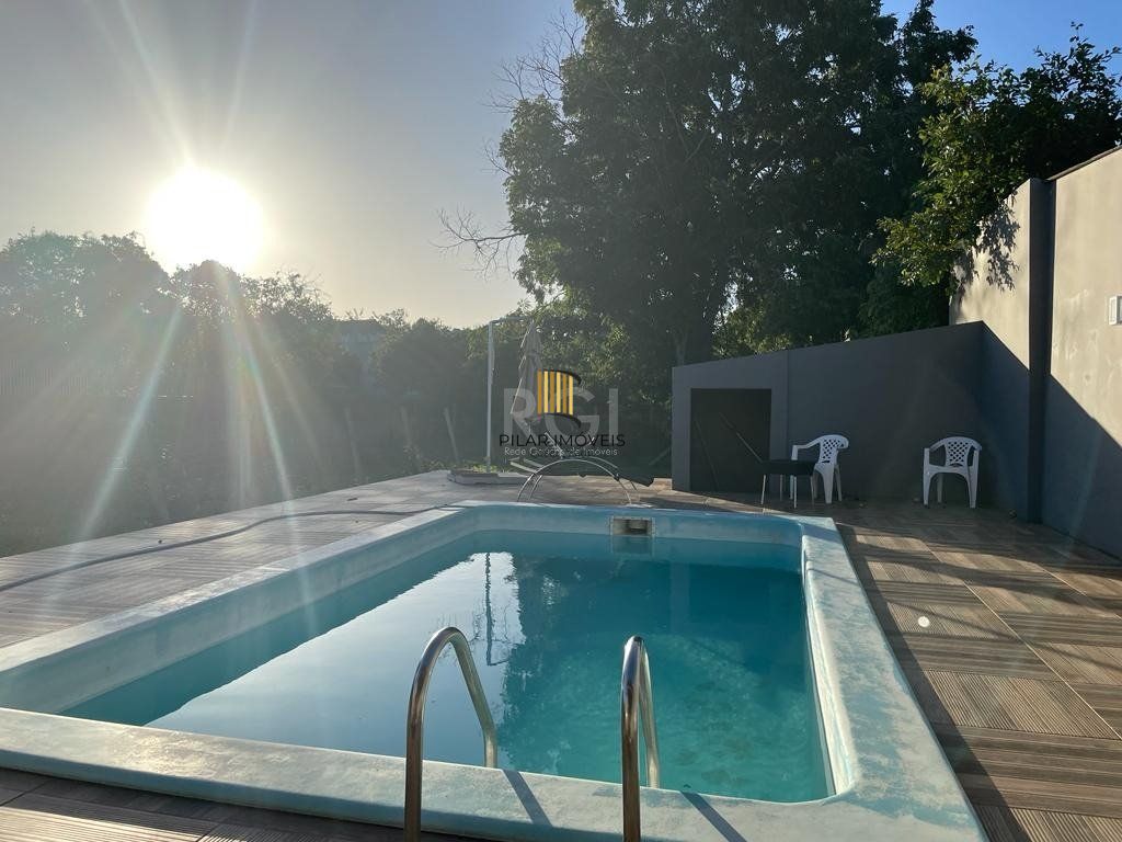 Casa 4 Dormitório(s) Bairro Ipanema