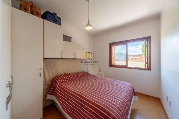 Casa de Condomínio 3 dormitórios no bairro Cavalhada