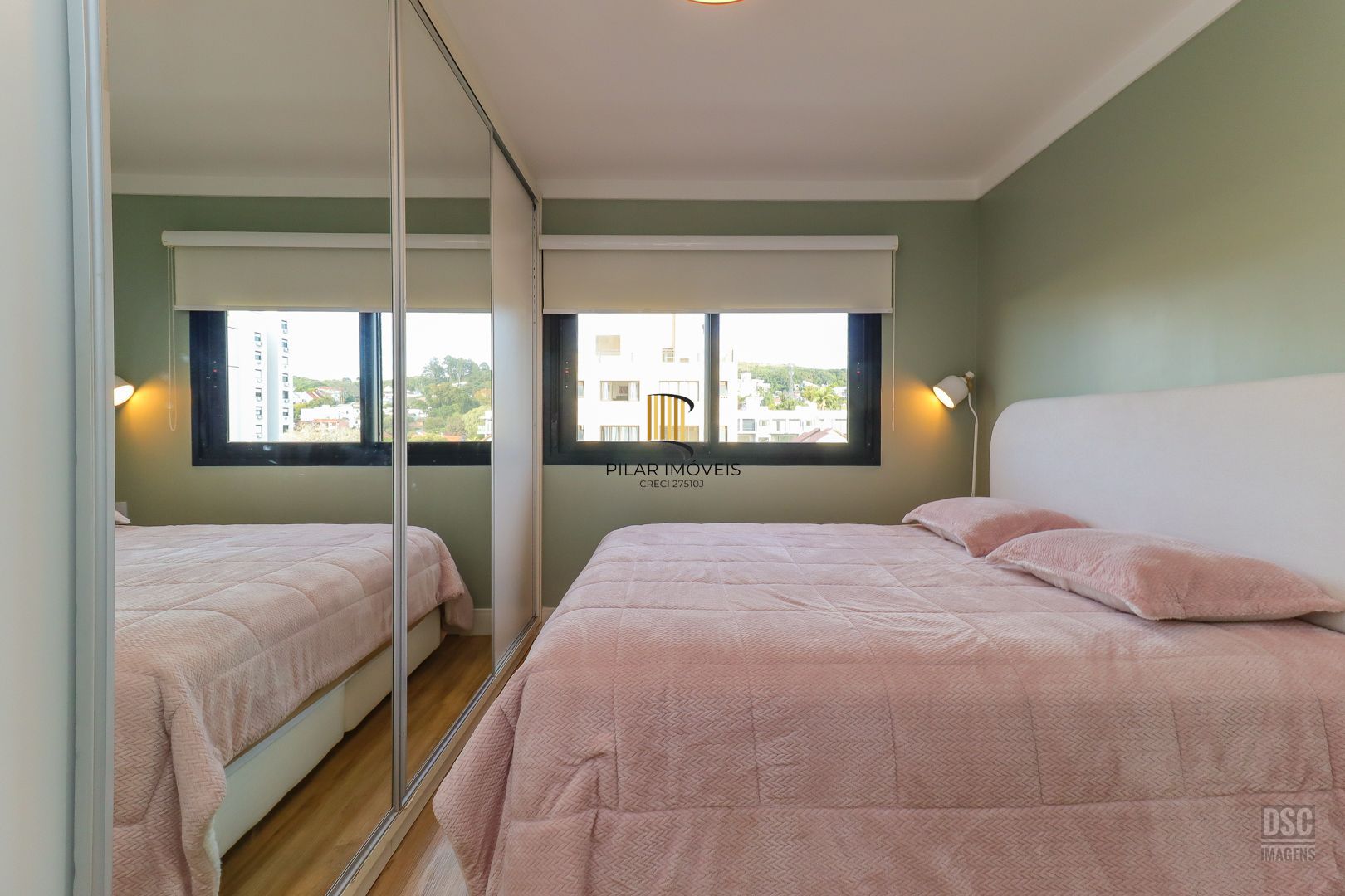 Apartamento 3 Dormitórios no Bairro Tristeza - Infra Lazer com Piscina Térmica