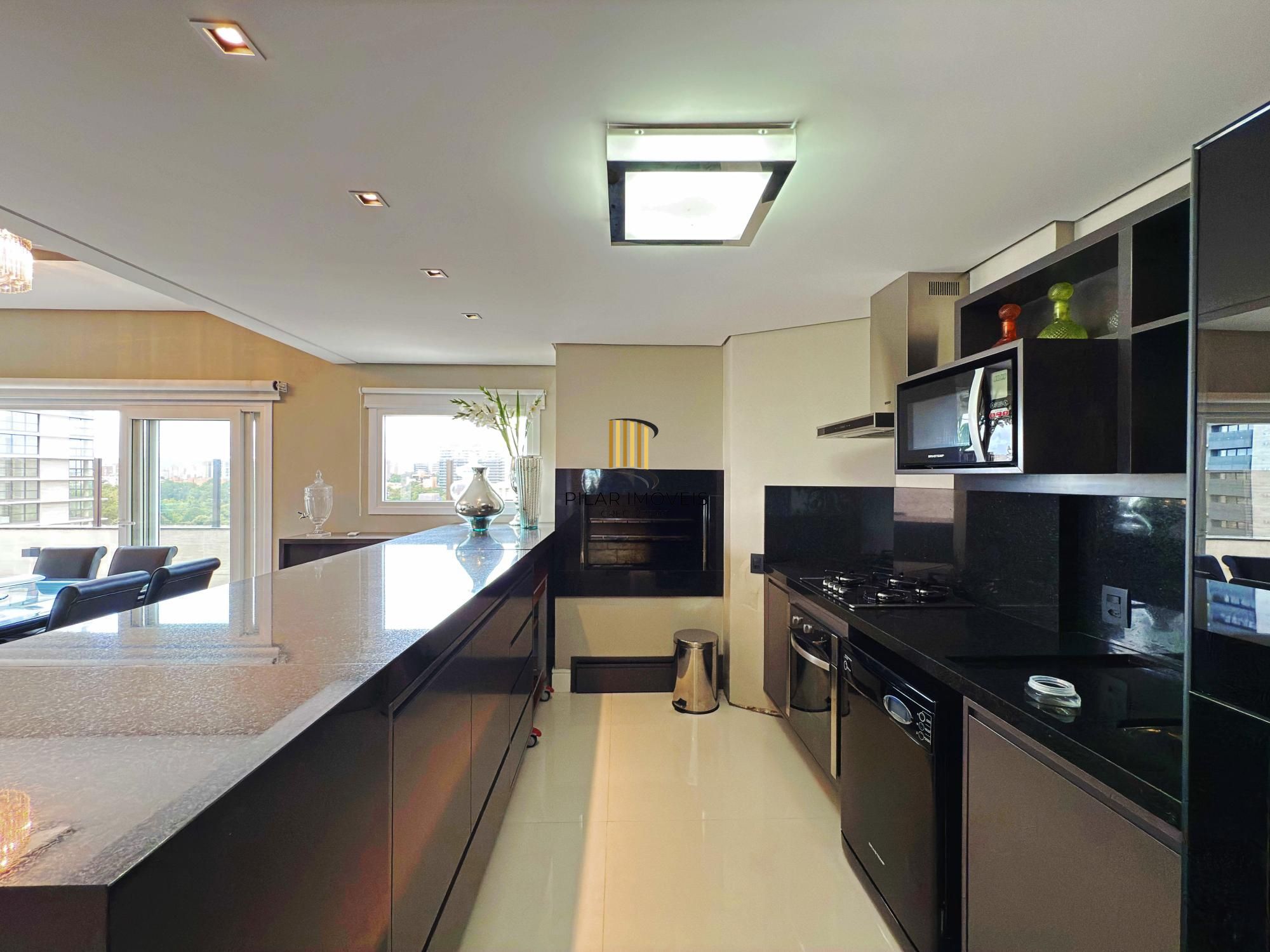 Cobertura na Av. Nilo Peçanha próximo ao Shopping Iguatemi com 3 dormitórios