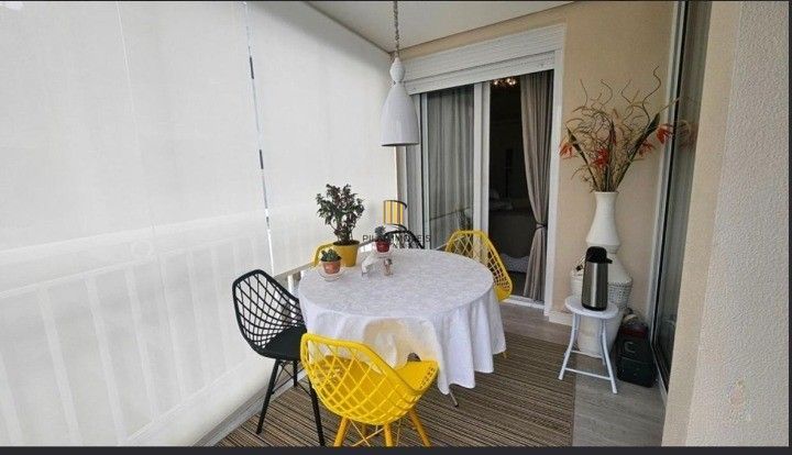 Apartamento com 2 suítes totalmente mobiliado a 150m da beira mar