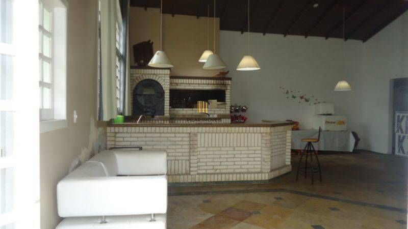 Casa para Venda - 400m², 4 dormitórios, sendo 1 suites, 4 vagas - Jardim Sabará