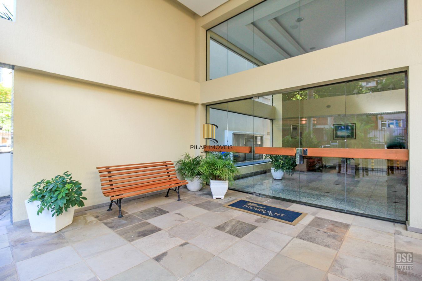 Apartamento , 3 dormitórios com suíte, 2 vagas de garagem, bairro Bela Vista