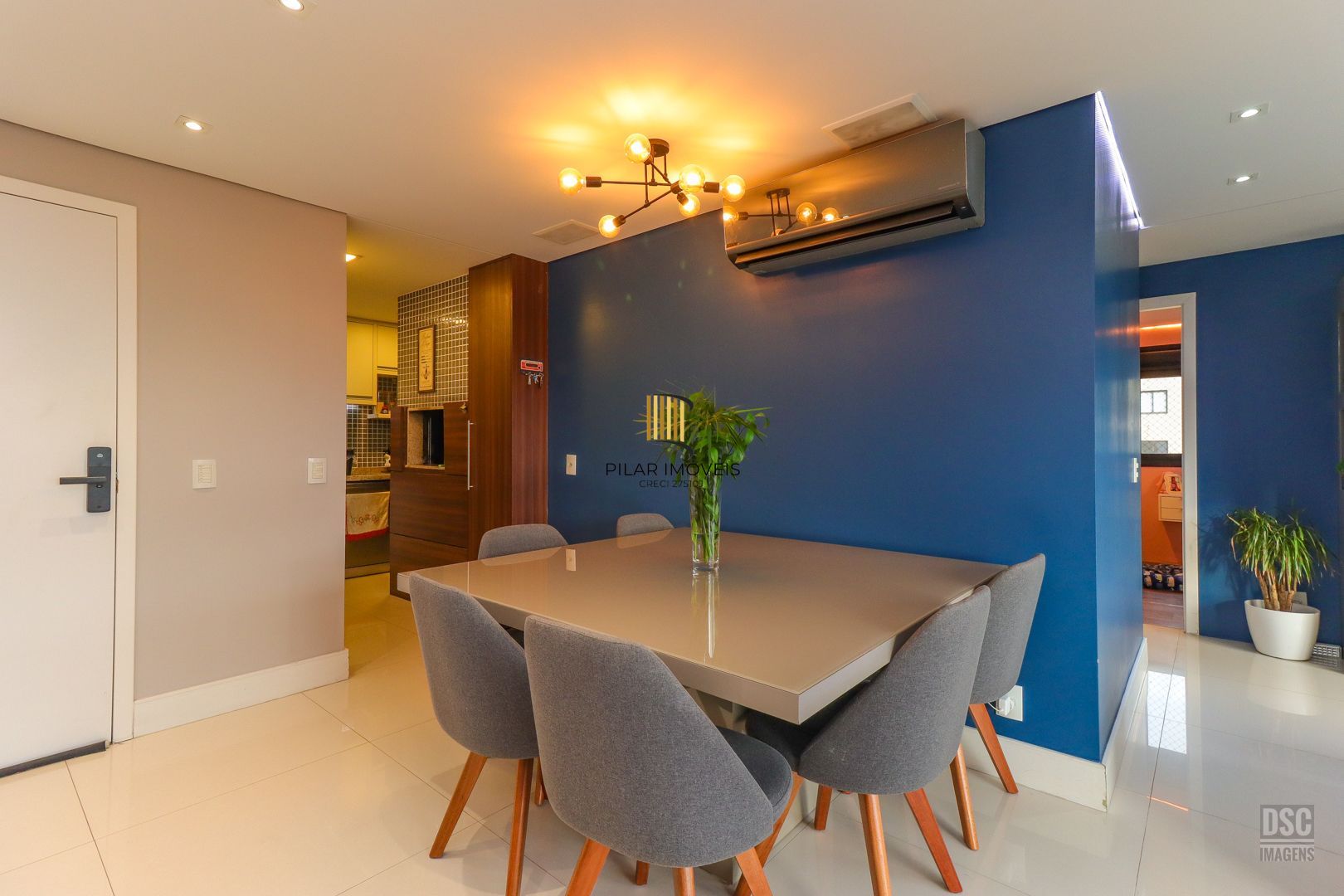 Apartamento 3 Dormitórios no Bairro Tristeza - Infra Lazer com Piscina Térmica