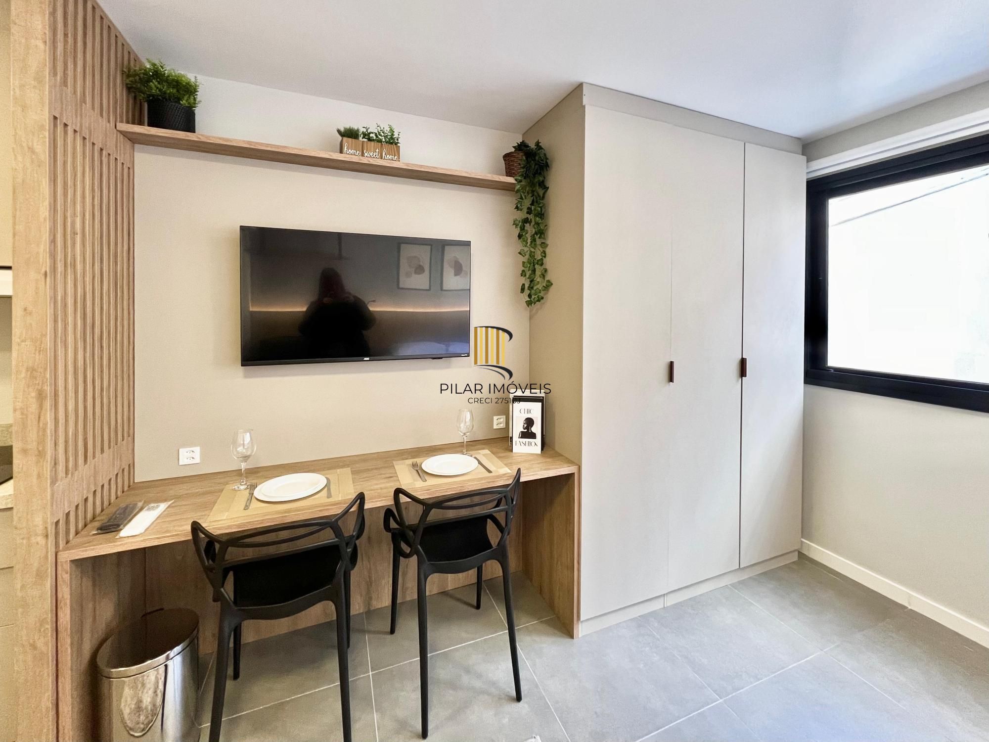 Loft 1 dormitório no bairro Mont Serrat