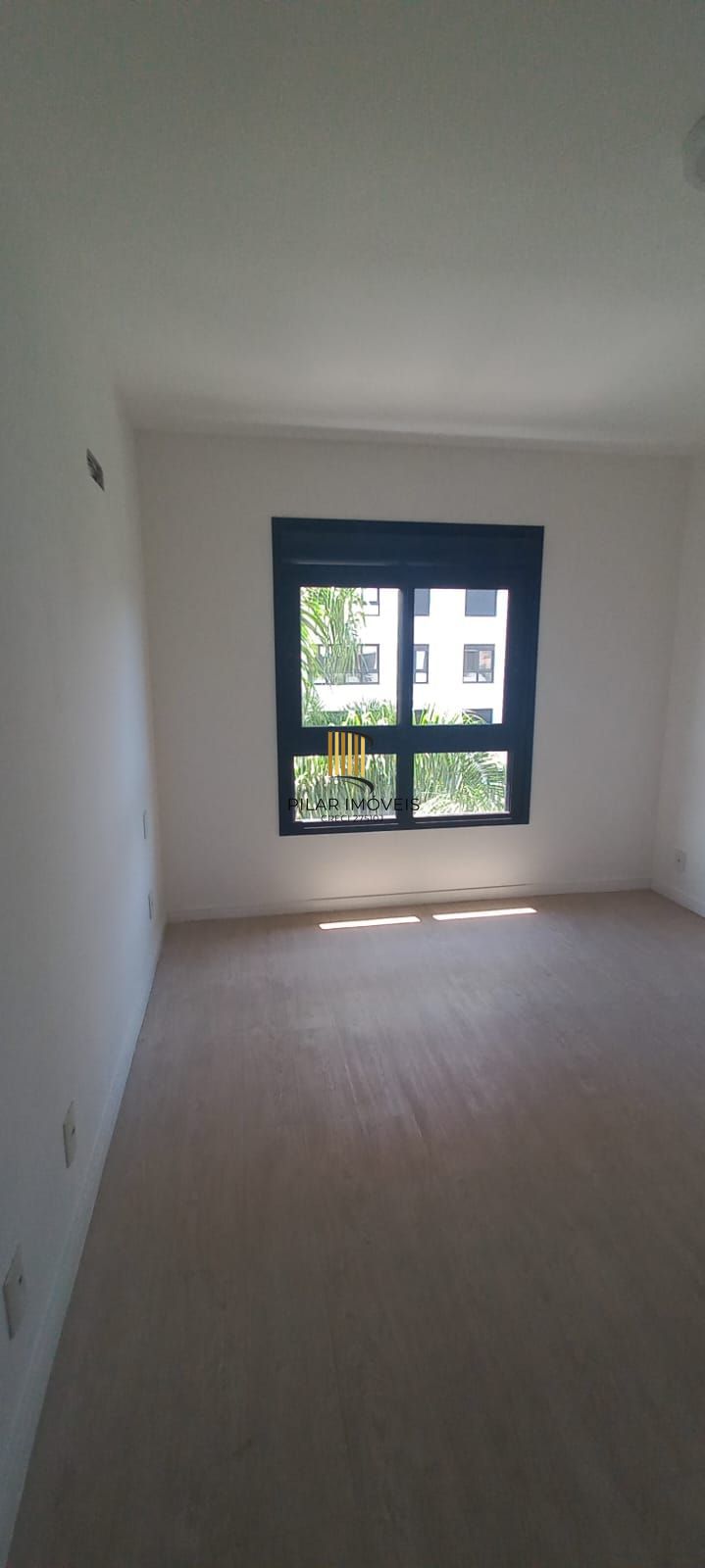 APARTAMENTO 02 DORMITÓRIOS , SUÍTE E VAGA COBERTA