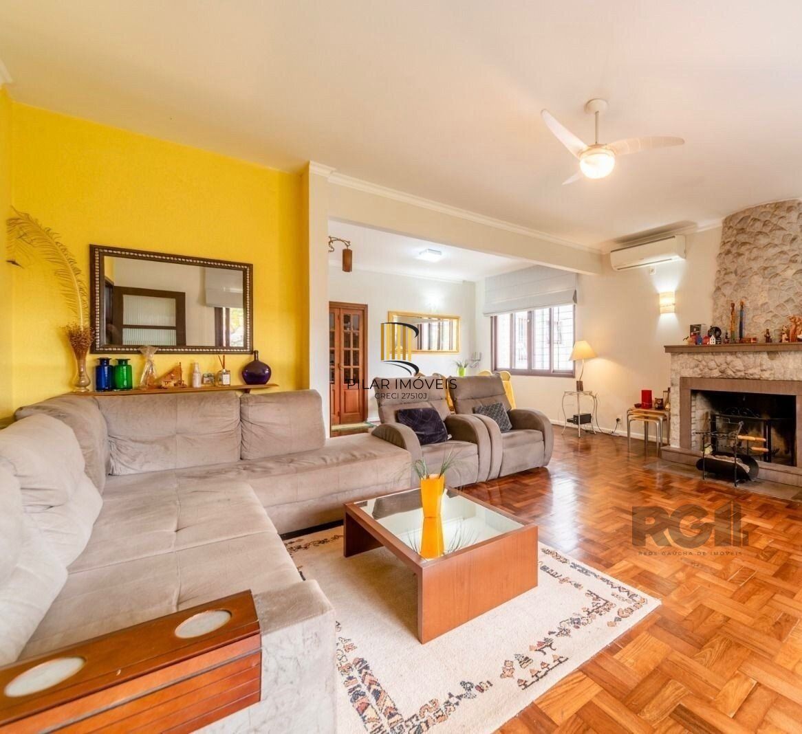 Casa 3 dormitórios no bairro Tristeza