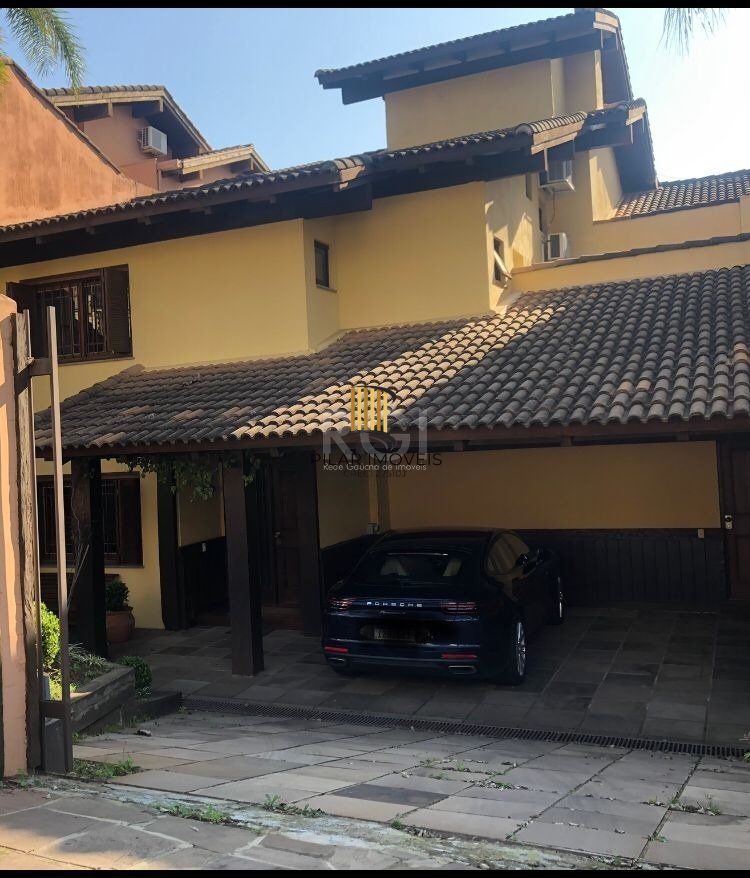 Casa Condominio para Venda - 420m², 3 dormitórios, sendo 3 suites, 2 vagas - Santa Tereza