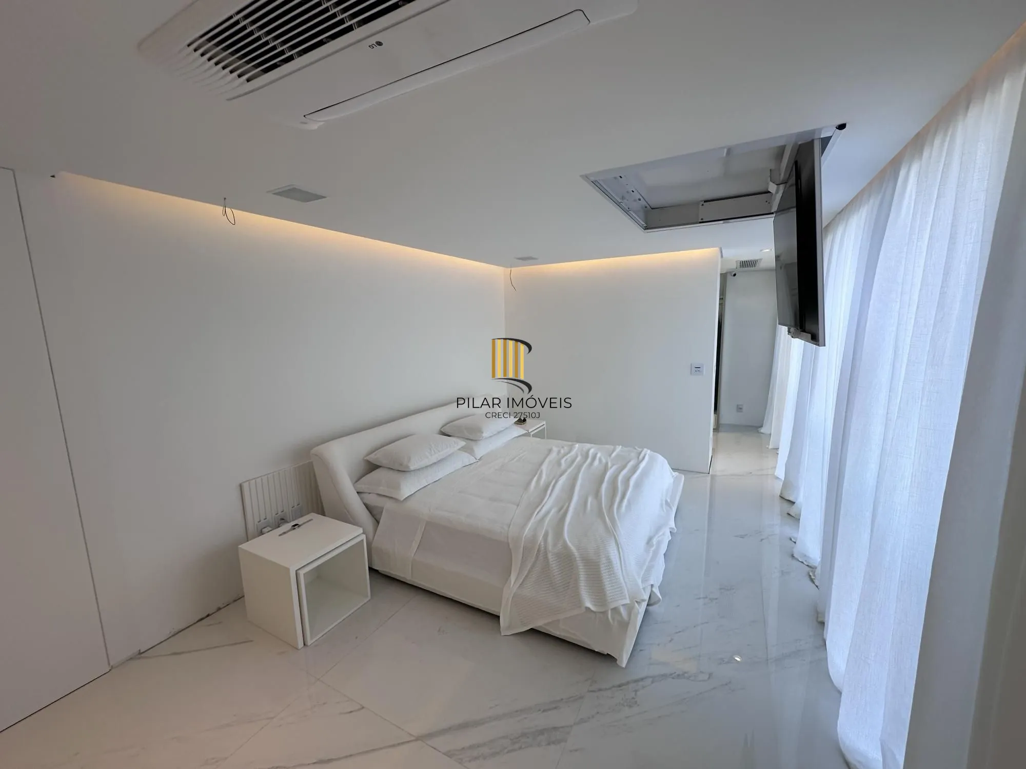 Casa em condomínio de alto padrão a venda no bairro Vila Conceição