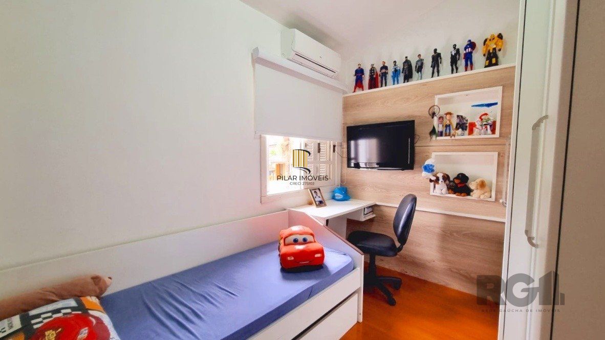 Casa 3 dormitórios no bairro Ipanema