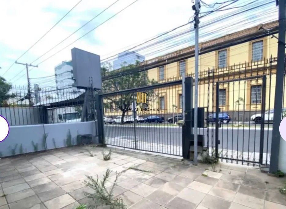 Casa Comercial 3 dormitórios no bairro Santana