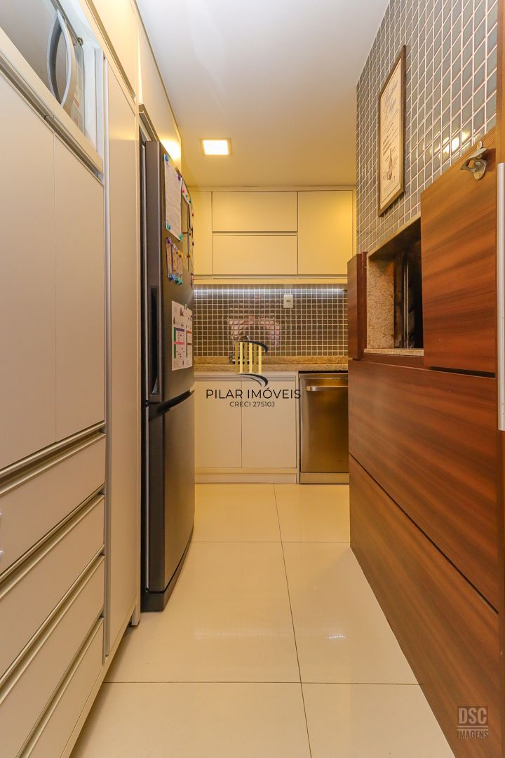 Apartamento 3 Dormitórios no Bairro Tristeza - Infra Lazer com Piscina Térmica