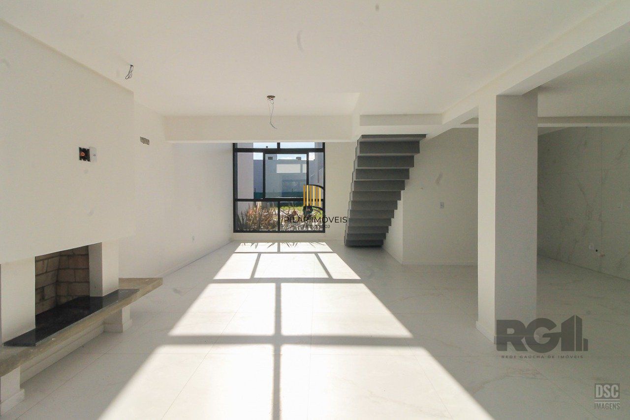 Casa de Condomínio 3 dormitórios no bairro Ipanema