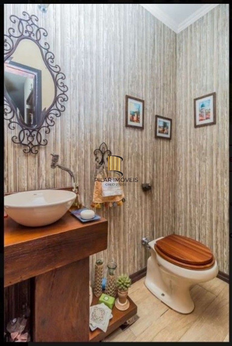 Casa 3 dormitórios no bairro Espírito Santo