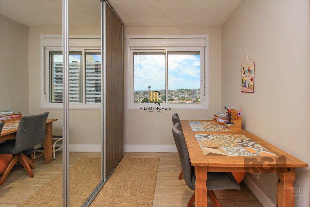 Apartamento 3 dormitórios no bairro Petrópolis