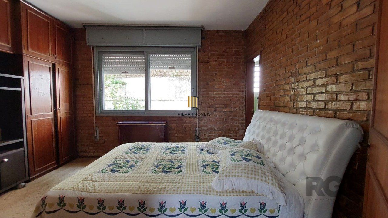Casa para Venda - 347m², 3 dormitórios, sendo 3 suites, 3 vagas - Sétimo Céu