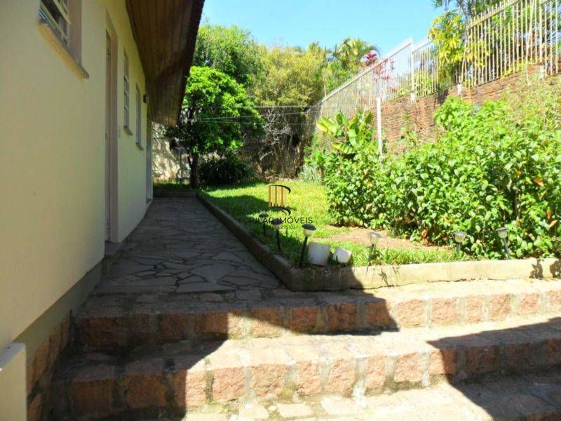 Casa para Venda - 348m², 3 dormitórios, sendo 1 suites, 2 vagas - Medianeira
