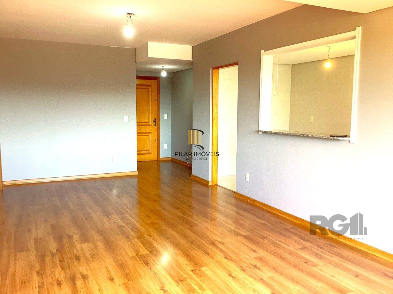 Apartamento 3 dormitórios, sendo 1 suíte, no bairro Cristal, Porto Alegre-RS.