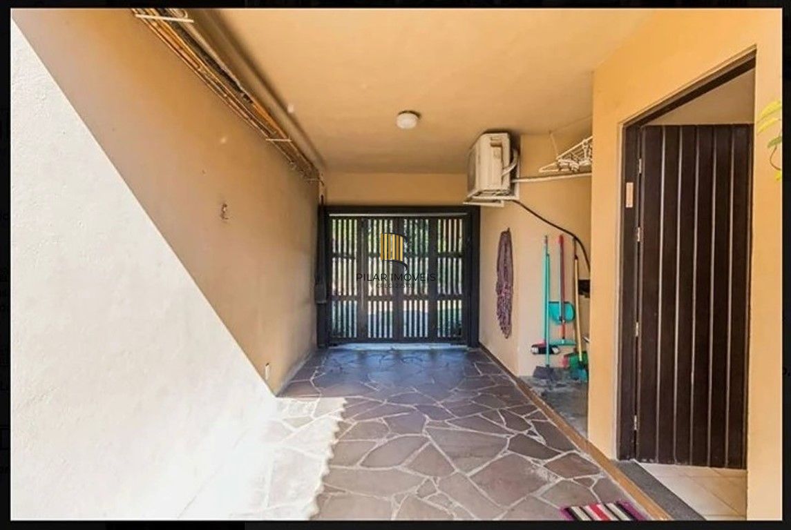 Casa 3 dormitórios no bairro Espírito Santo