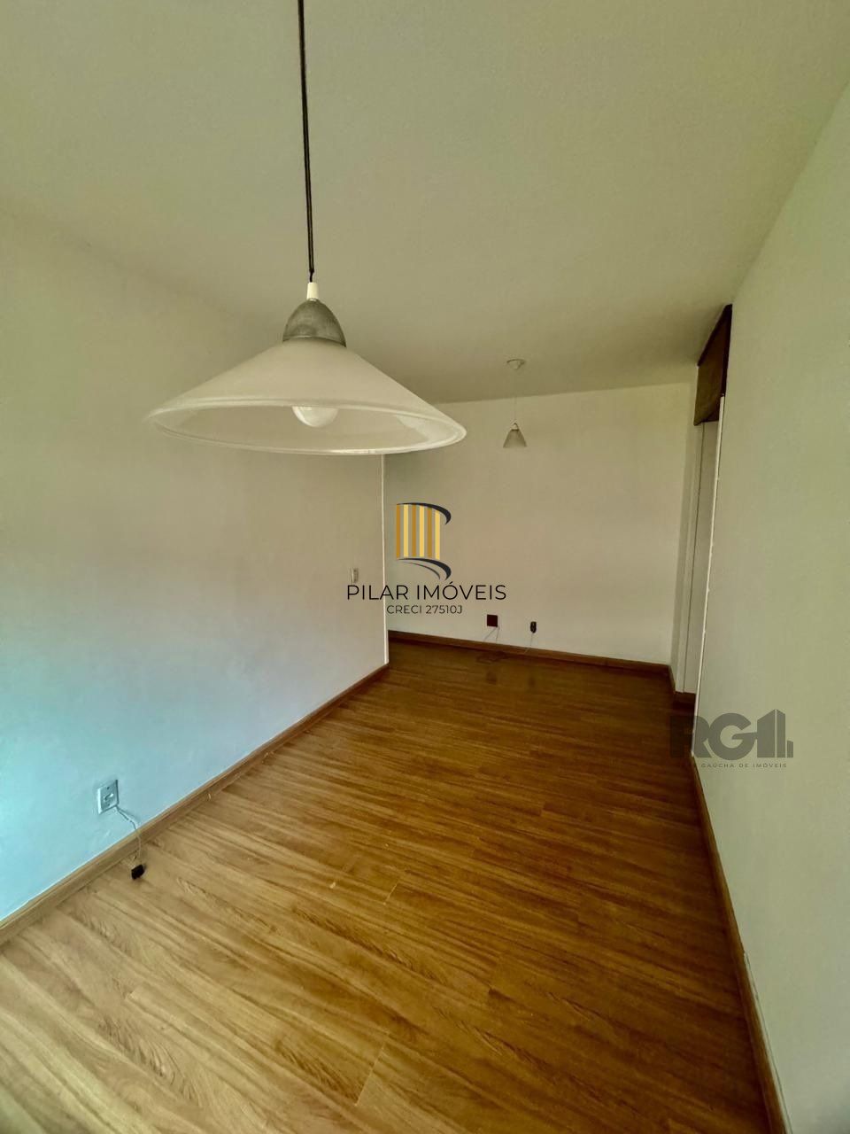 Apartamento 2 dormitórios no bairro Tristeza