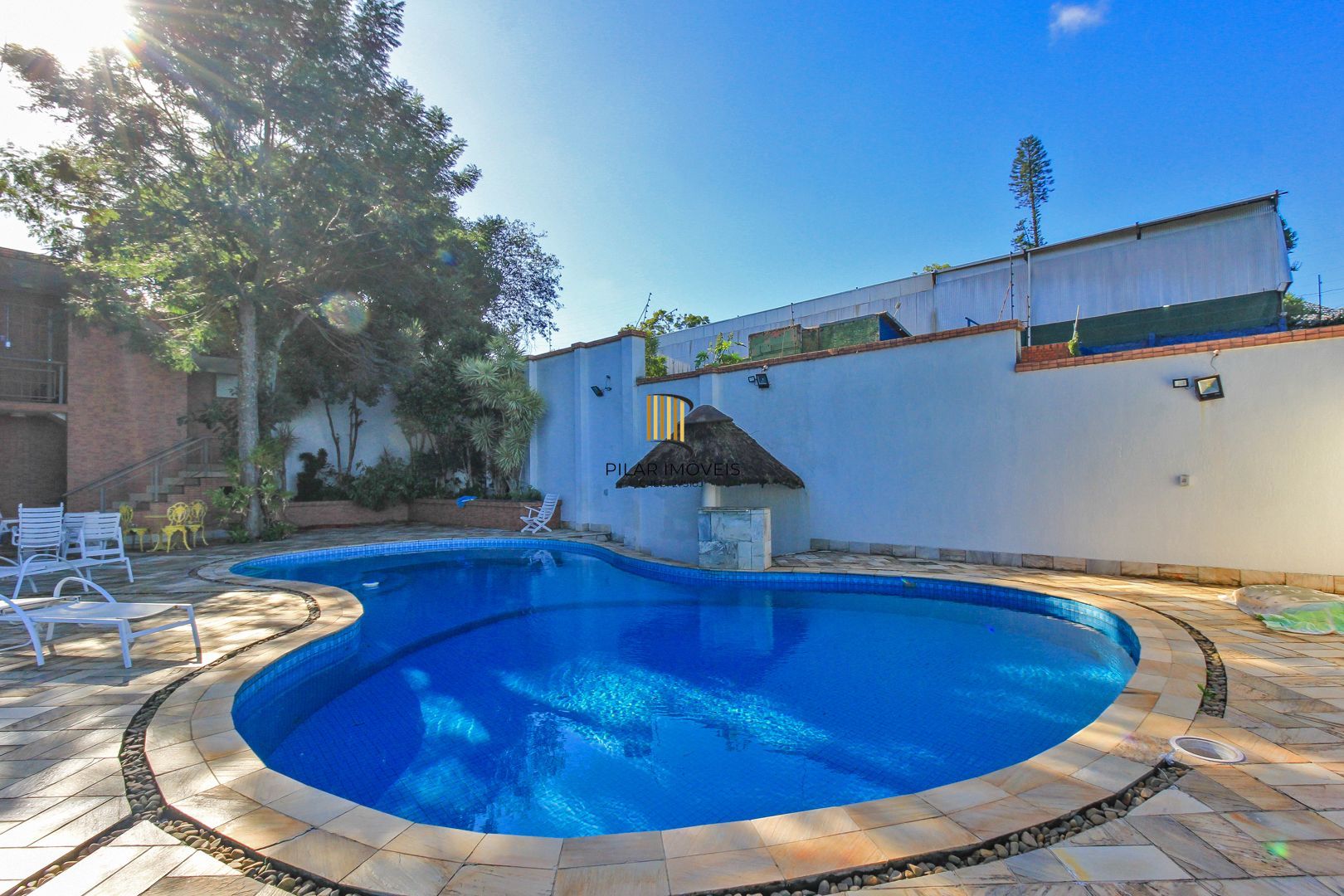 Apartamento alto padrão , 3 suítes, 3 vagas garagem, depósito, bairro Cristal