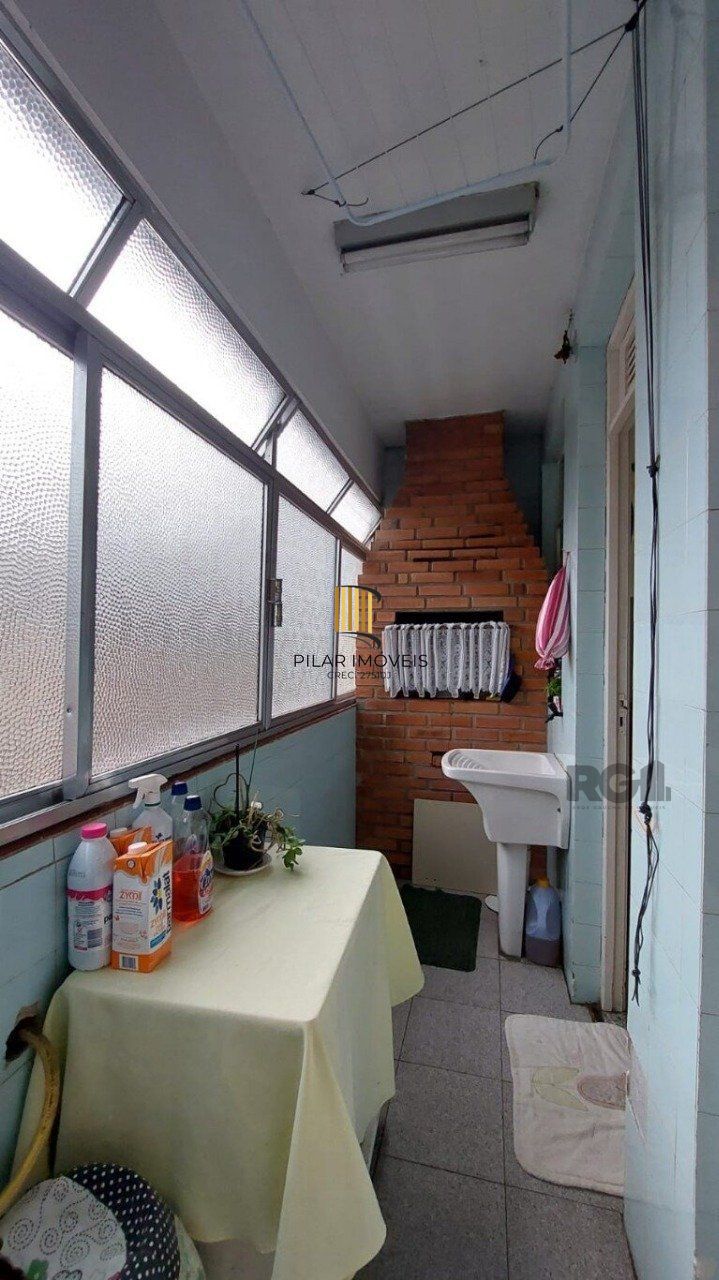 Apartamento 3 dormitórios no bairro Menino Deus