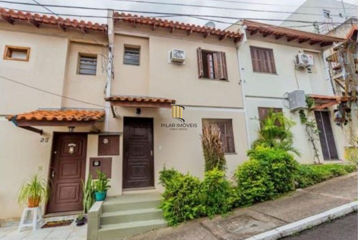 Casa de Condomínio 3 dormitórios no bairro Vila Nova