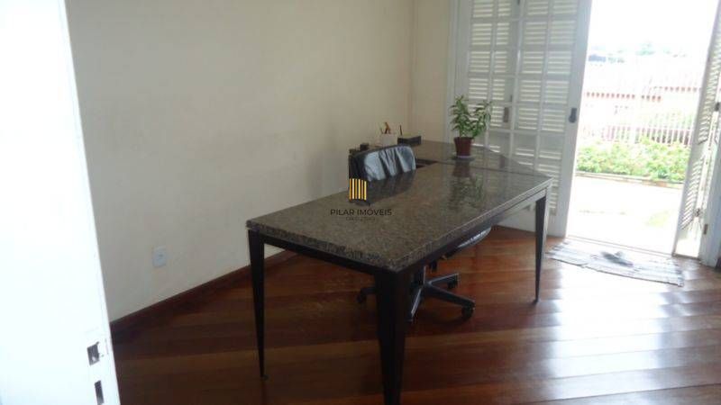Casa para Venda - 400m², 4 dormitórios, sendo 1 suites, 4 vagas - Jardim Sabará