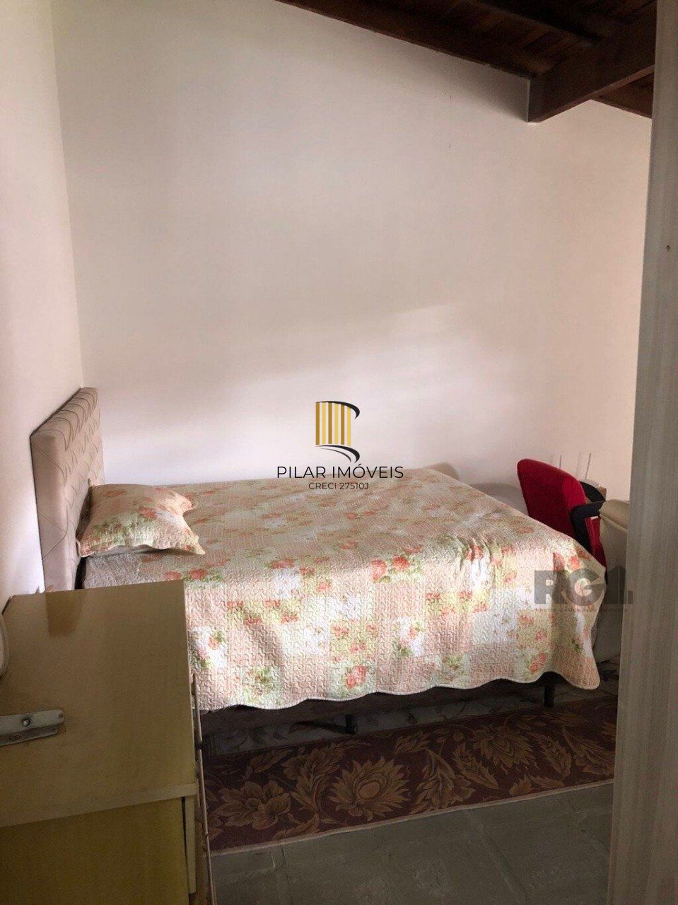 Casa 5 dormitórios no bairro Ipanema