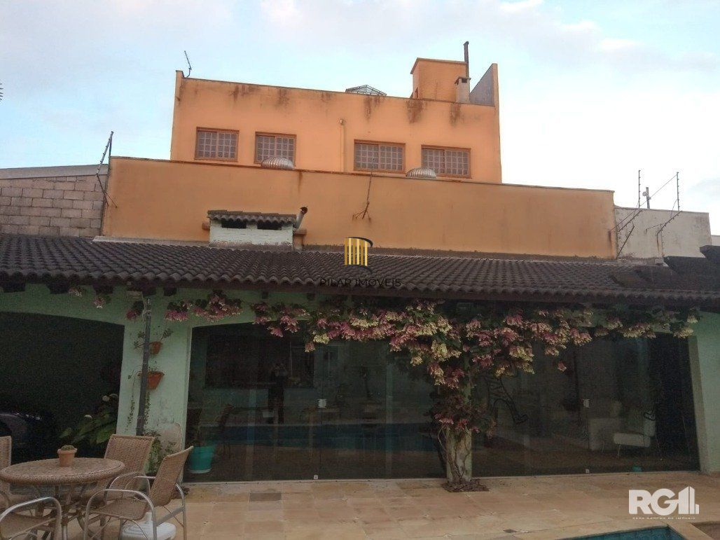 Casa 4 dormitórios no bairro Jardim Itu