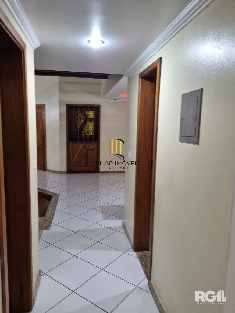 Casa 4 dormitórios no bairro Ermo